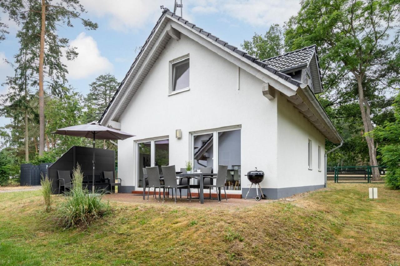 Ferienhaus Alpaka Plau am See Exterior photo